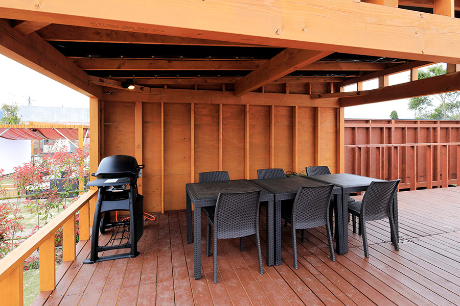 グランドーム滋賀高島のキッチンやダイニングスペースの写真。