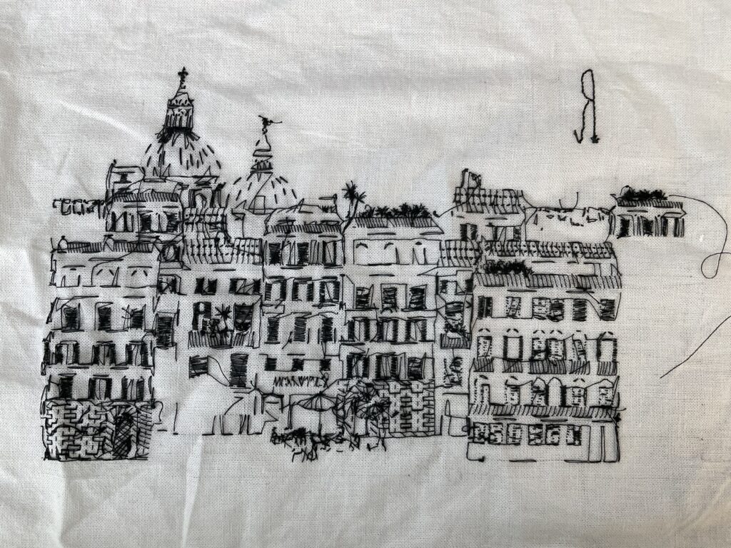 刺しゅうの裏側の写真。