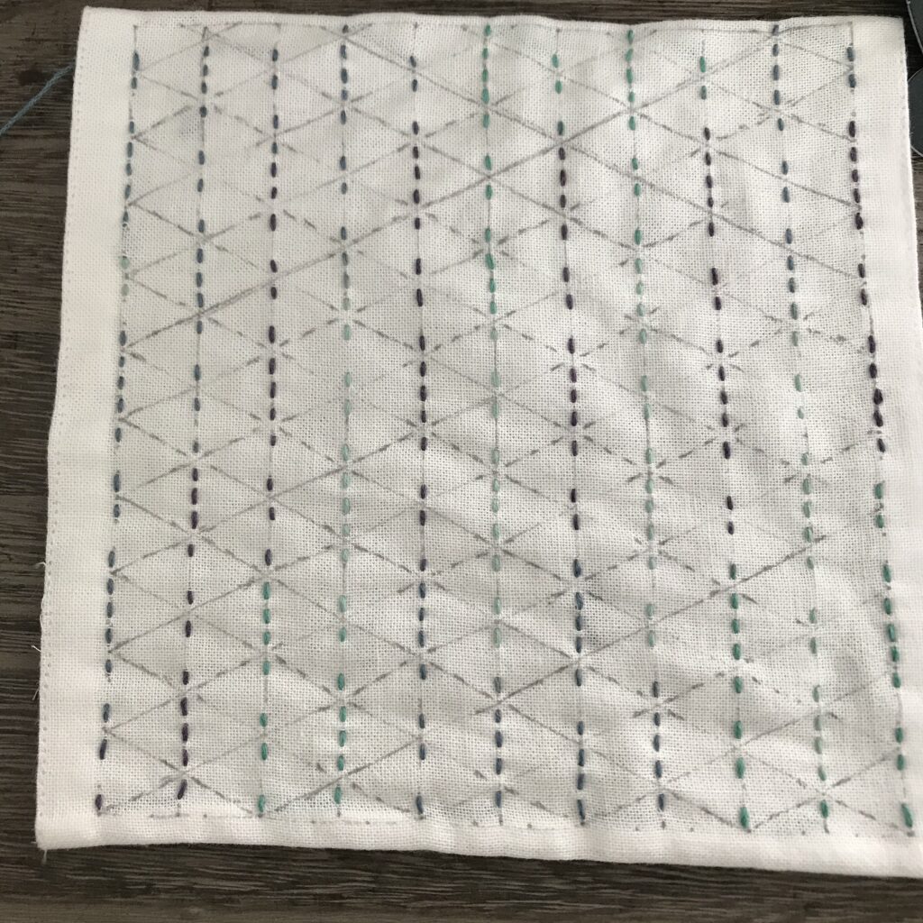 花亀甲のたてを刺した写真