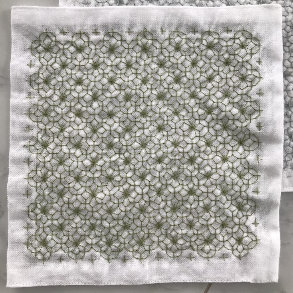 変わり十字花刺しの表側画像