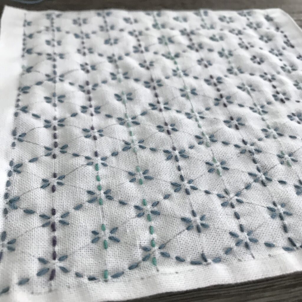 下書きが残る花亀甲の写真