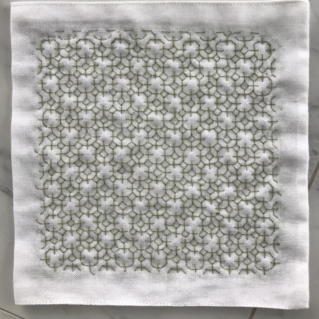 変わり十字花刺しの刺し子図柄、うらの写真。