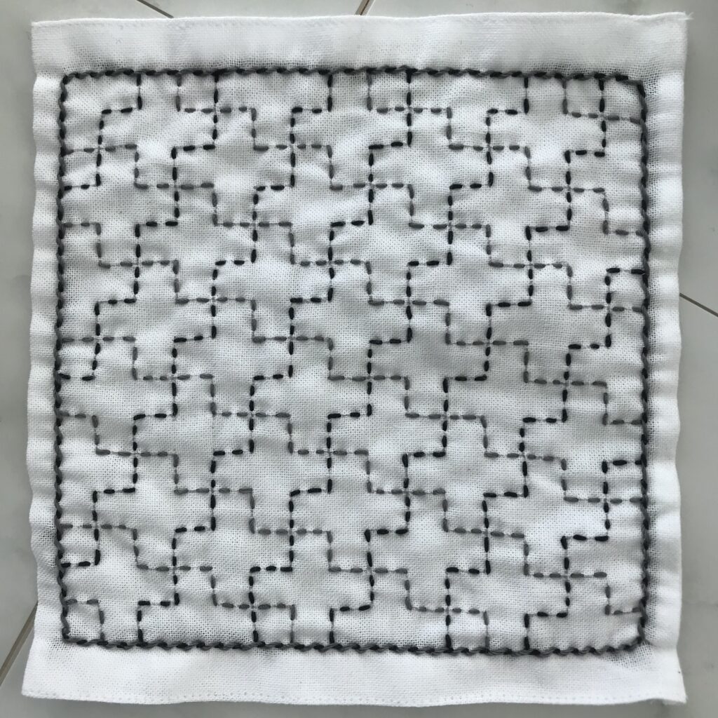 十字つなぎが刺し終えた写真