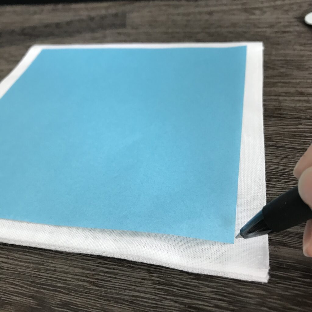 折り紙を使った外周の下書きのやり方の説明