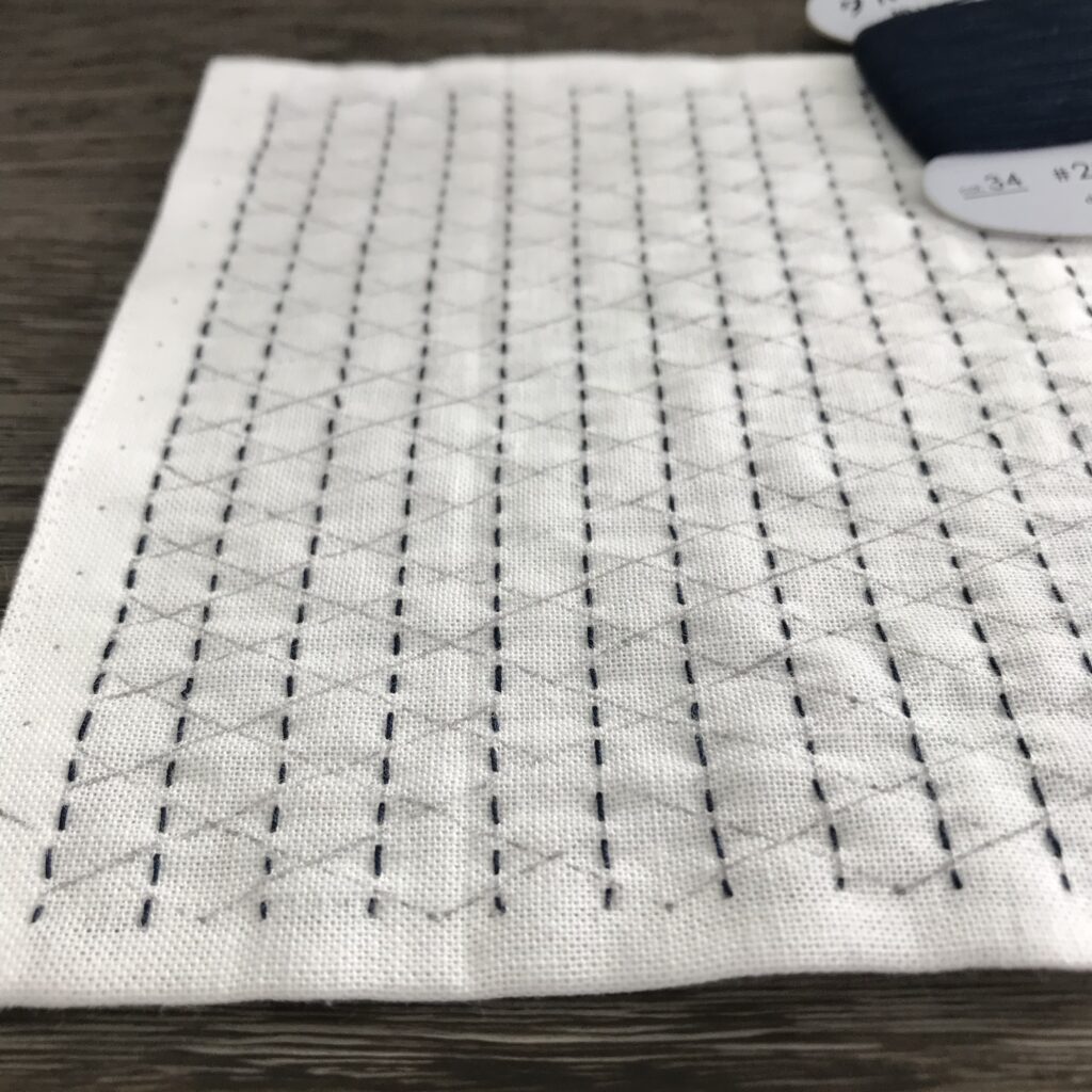 籠目のたて線を刺した写真