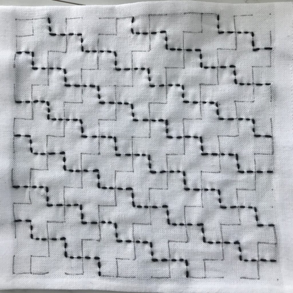 右下がりの段を刺した写真