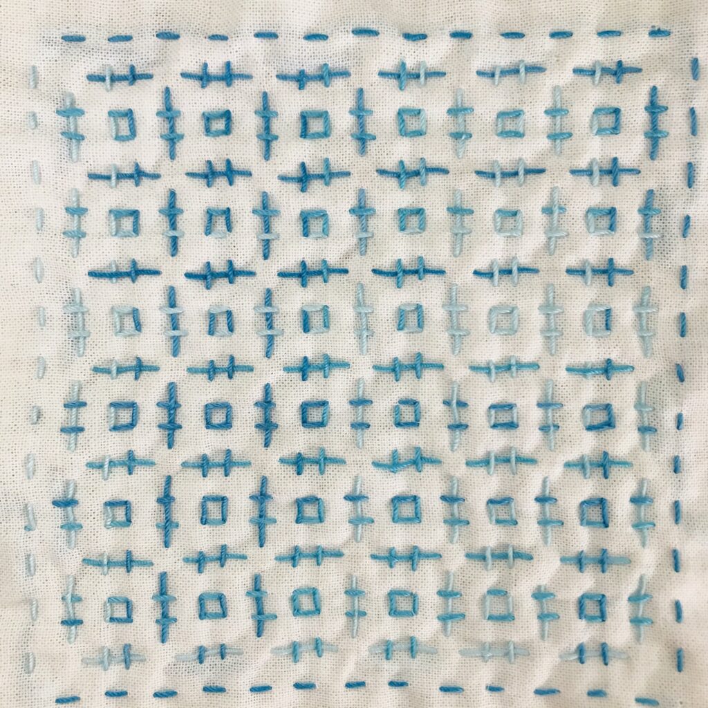 カギカッコを刺した裏側の画像