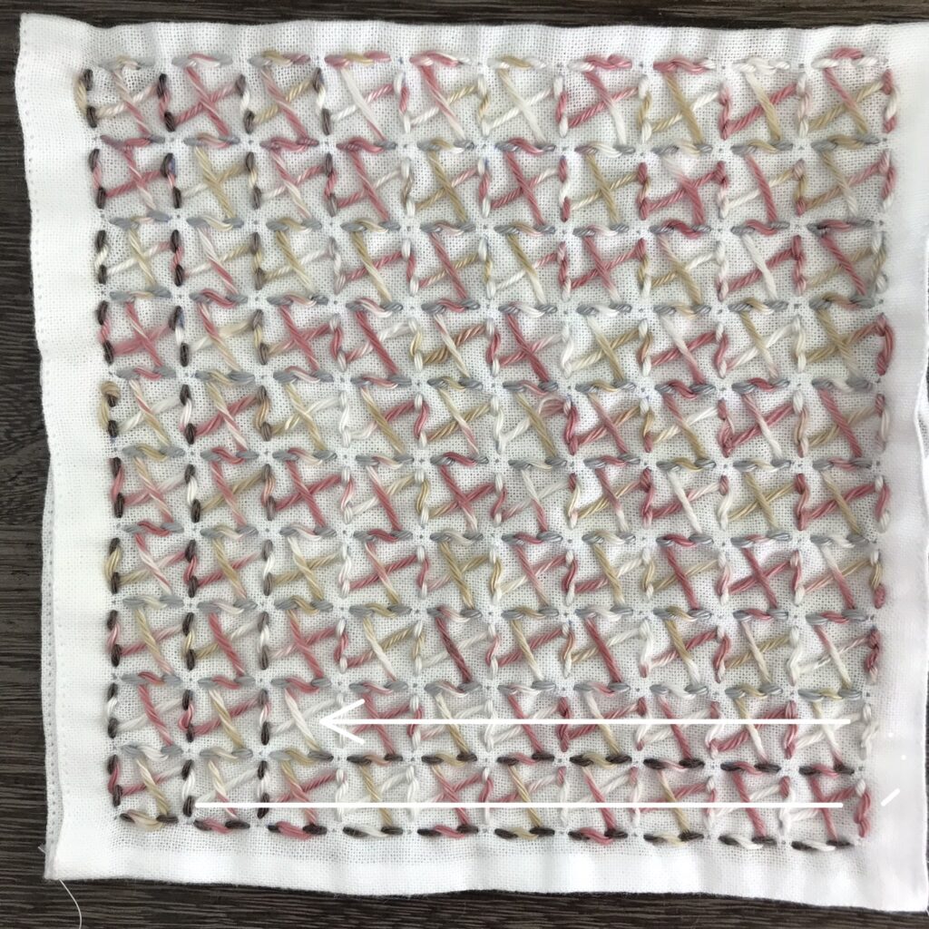 くぐり刺し横の刺すところの説明画像