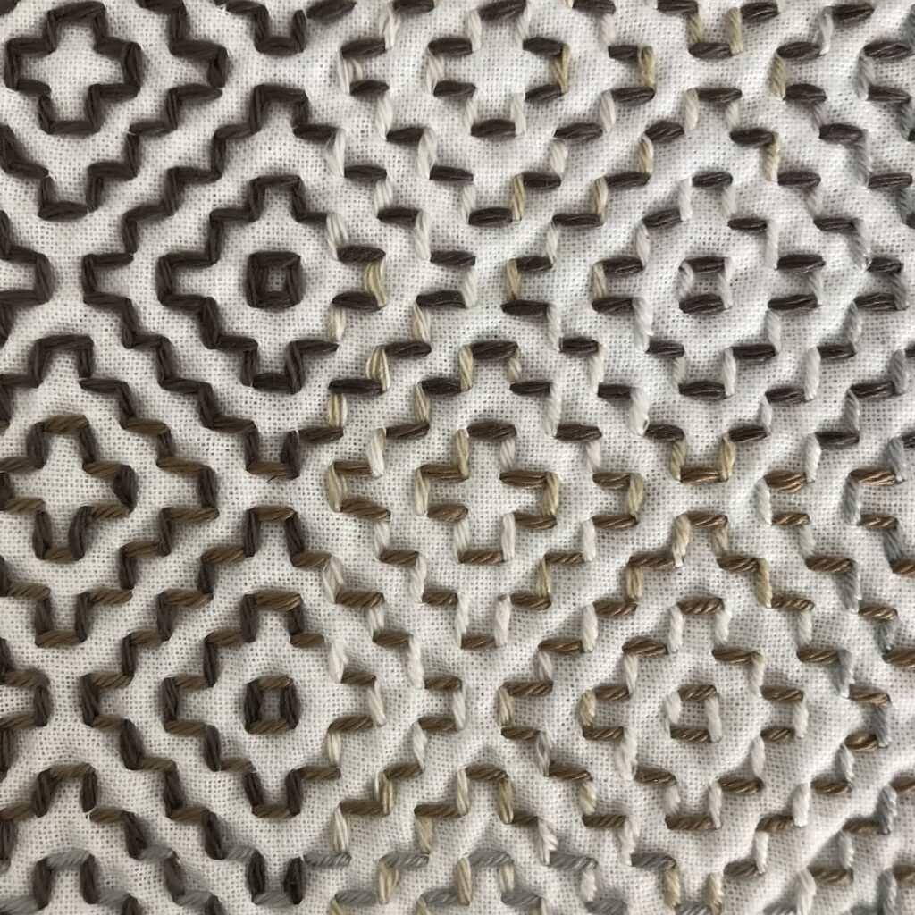 柿の花の裏側の写真