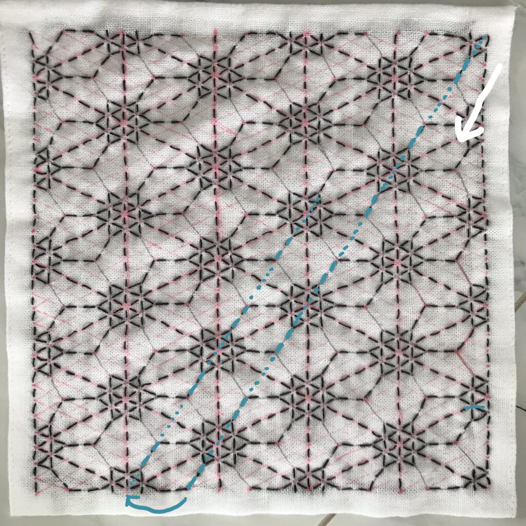 残りの左下がりの斜めを刺した写真