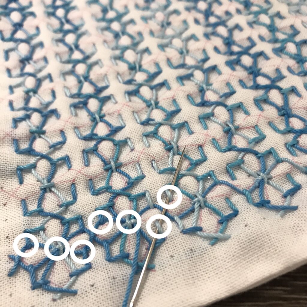 横方向のくぐり刺しのやり方説明画像