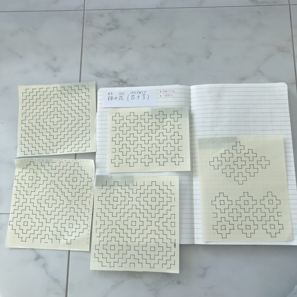 柿の花の図案の写真