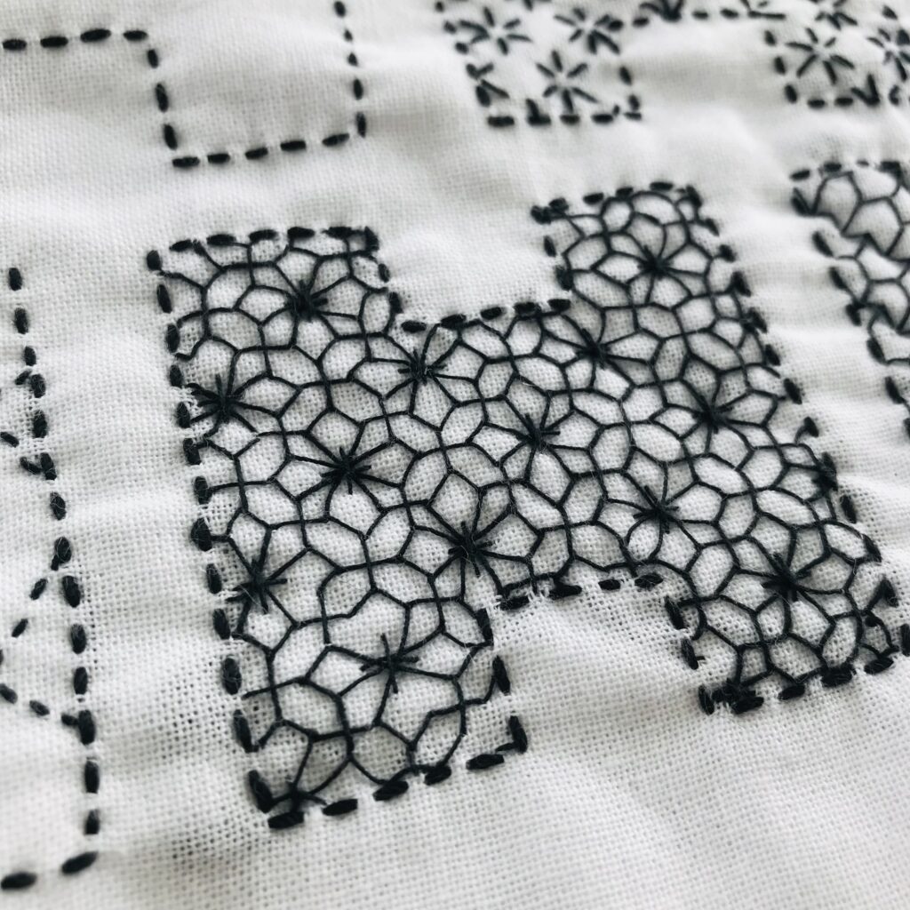 エイチに変わり十字花を刺した画像