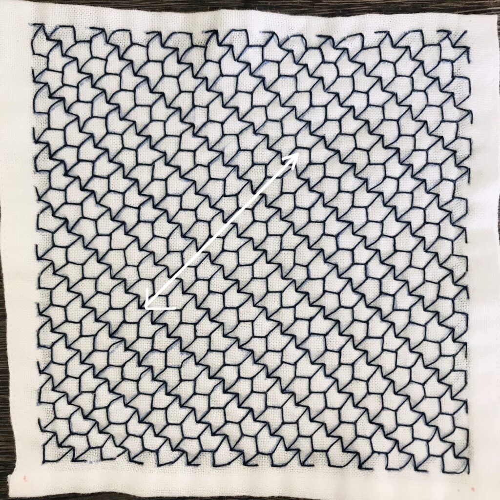 矢羽根の斜め刺した写真