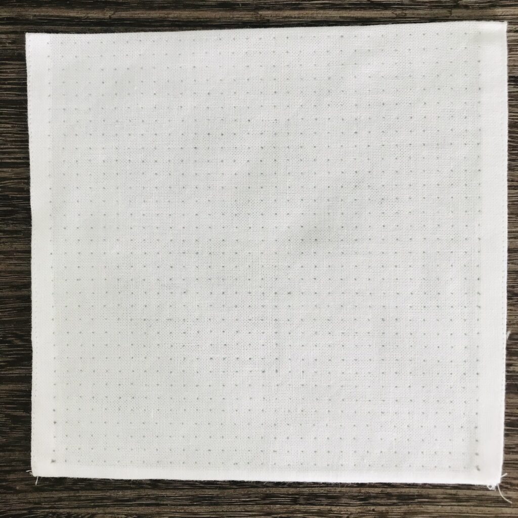 16センチ正方形に方眼をかいた画像