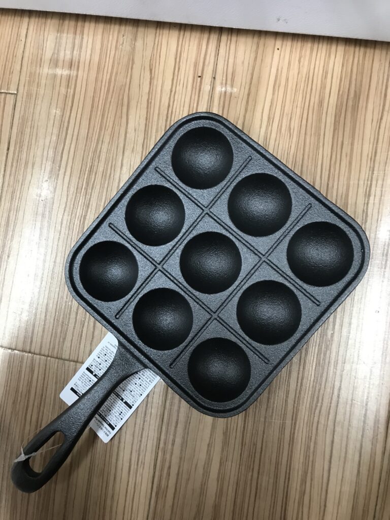 ダイソーのたこ焼き用スキレット画像