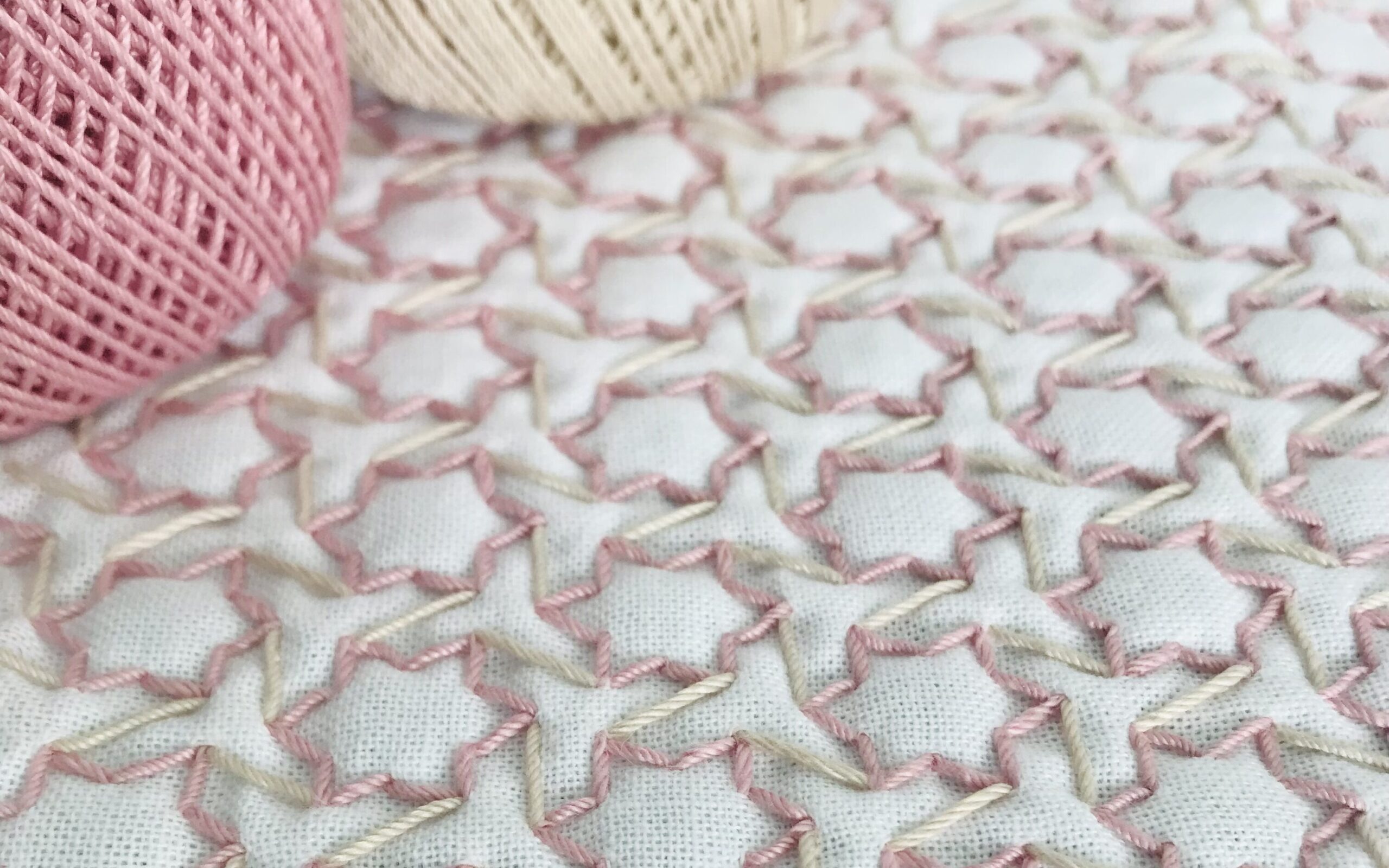 流星群と刺し子糸の画像