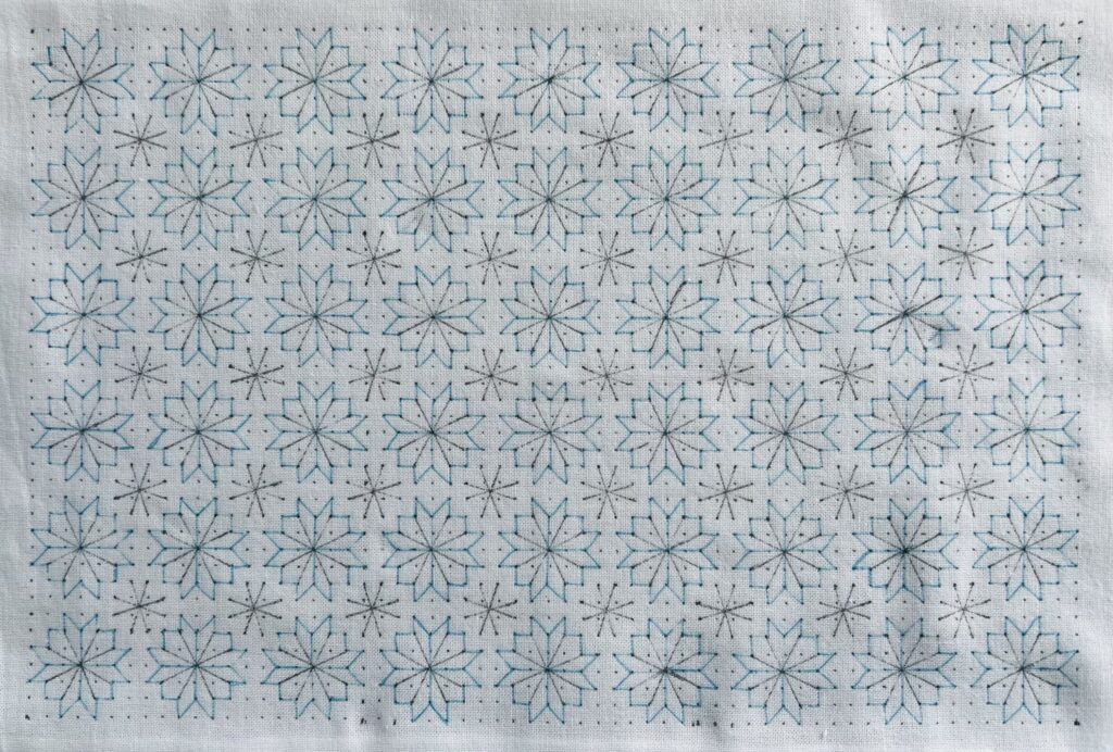 刺し子菊の花の下書き画像