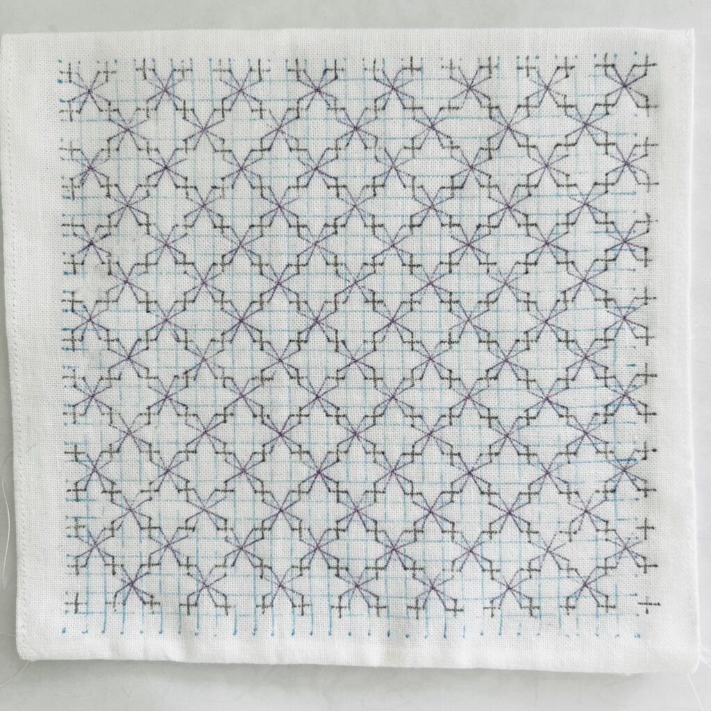 刺し子の十字花アレンジの下書き画像