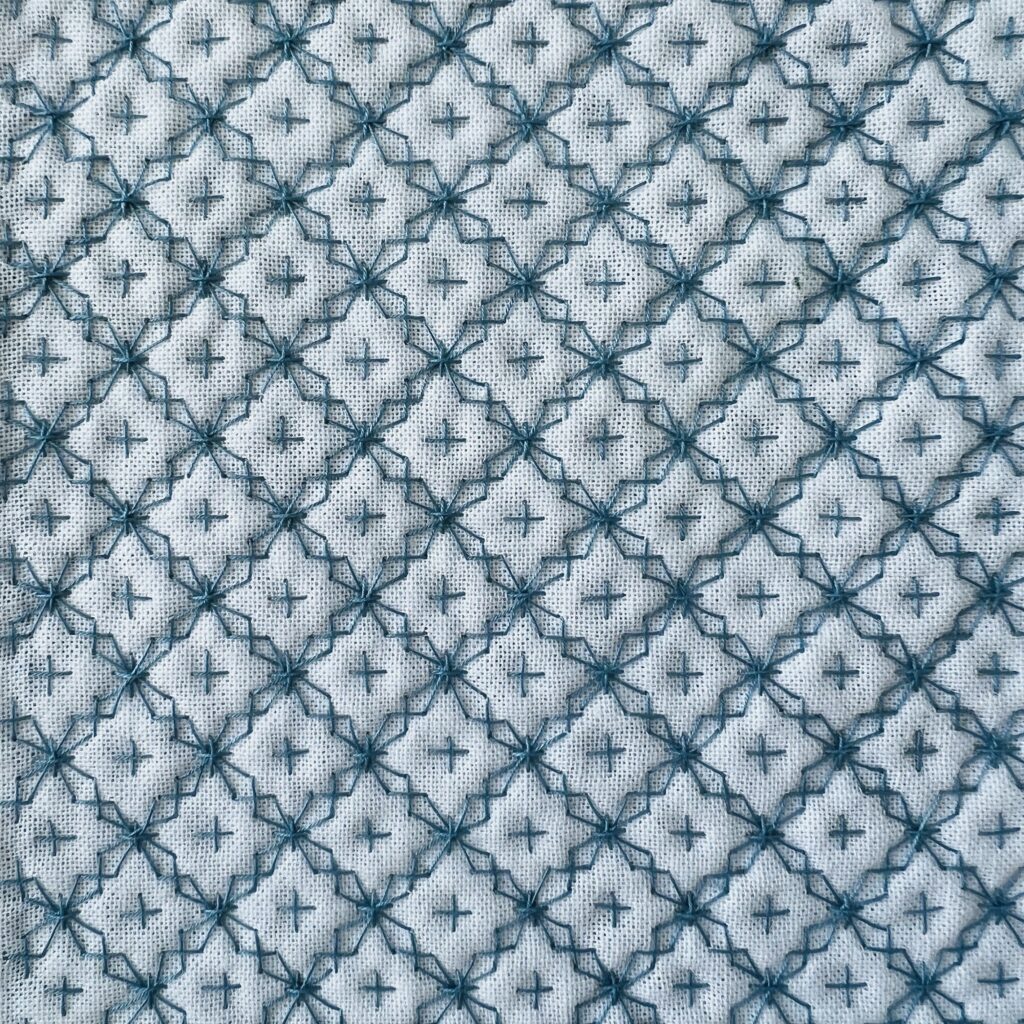 十字花アレンジの刺し子画像