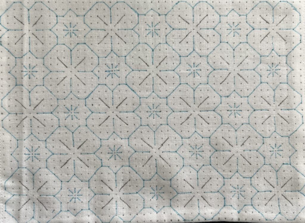 刺し子花のような模様の下書き画像