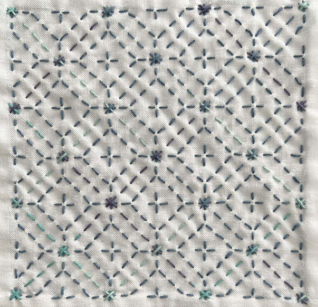 刺し子三重菱つなぎアレンジの画像