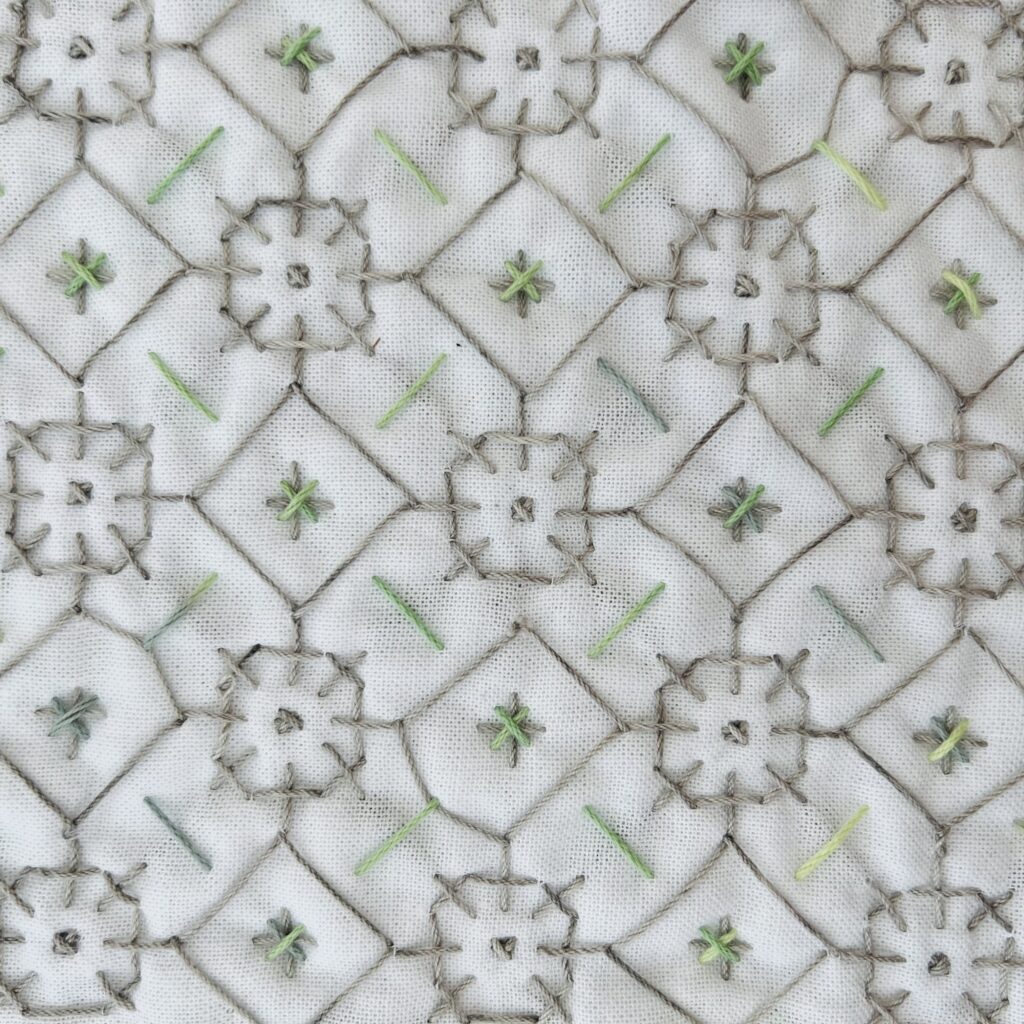 刺し子の花のような模様の裏側画像