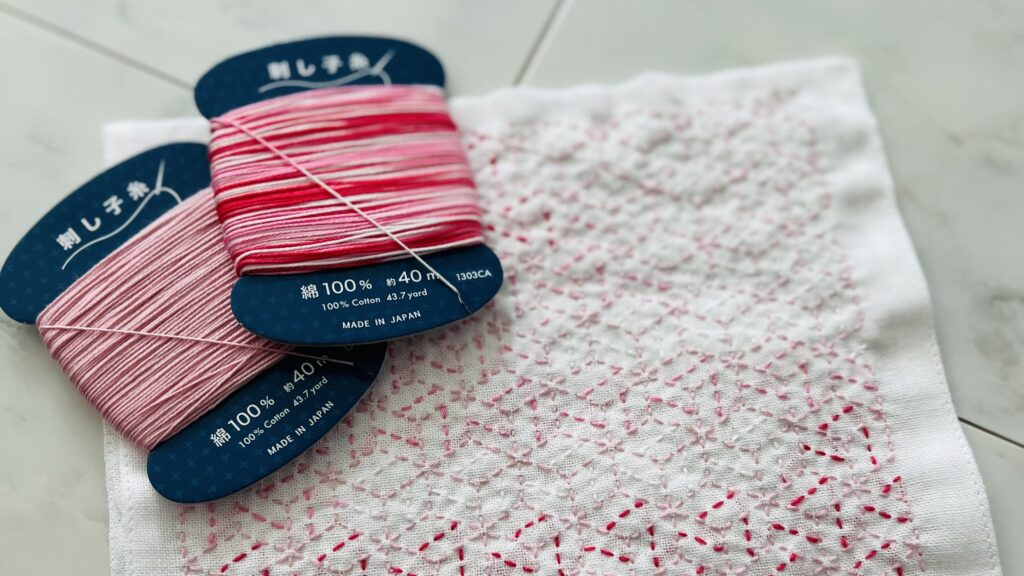 ダイソー刺し子糸と寄木の画像