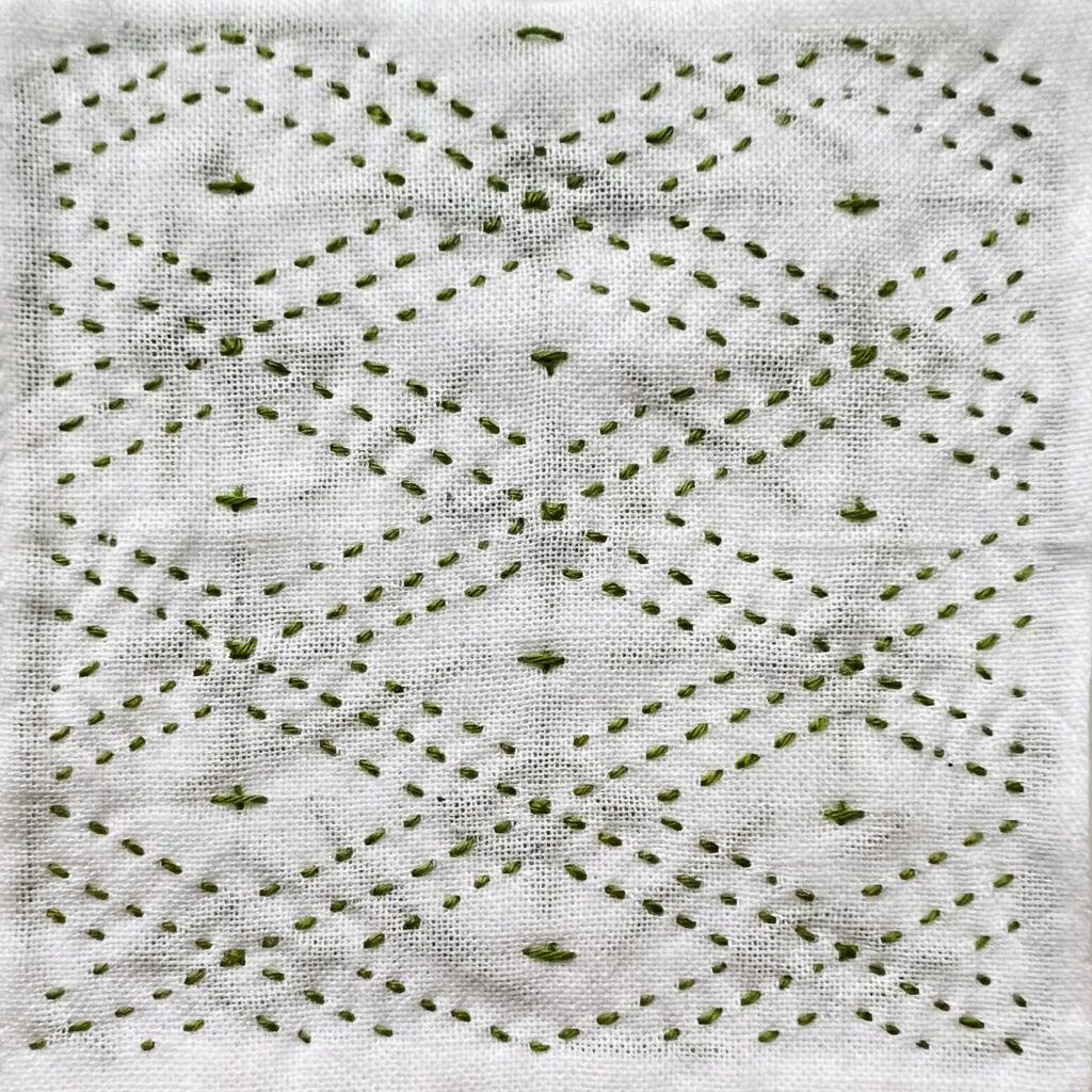 刺し子の三菱十字の裏側画像