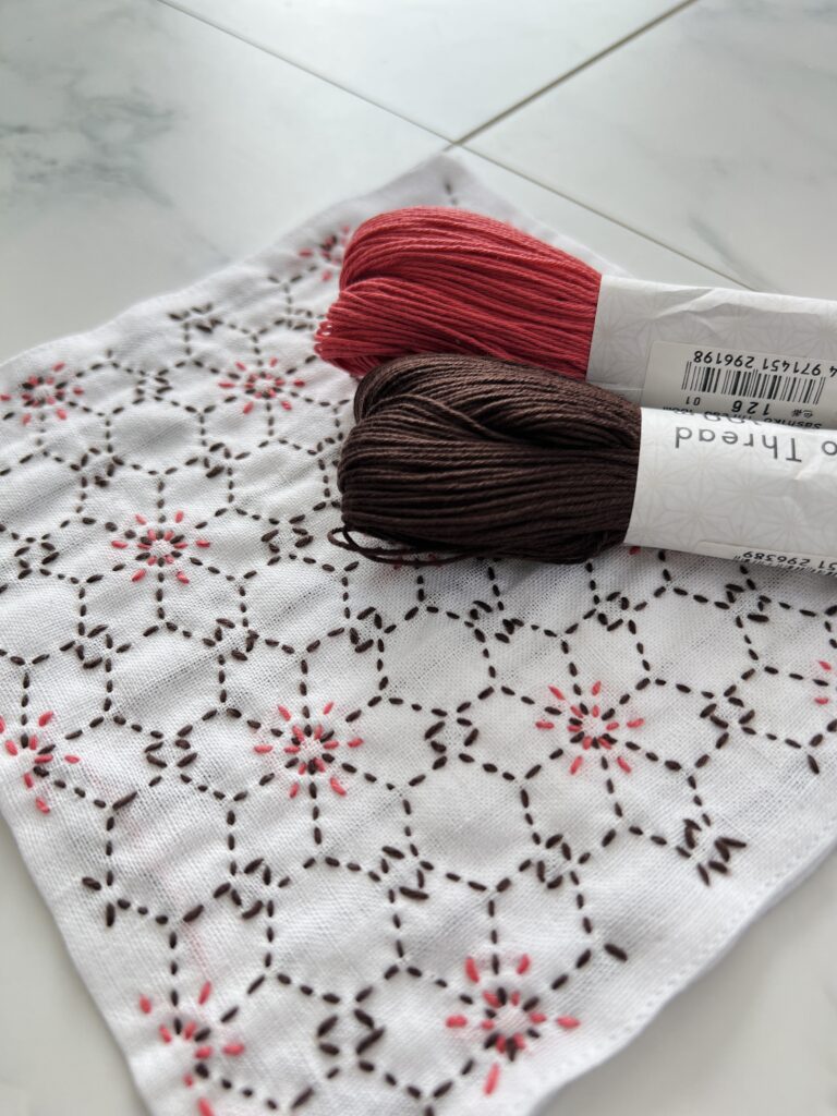 オリムパス刺し子糸と変わり麻の葉の画像