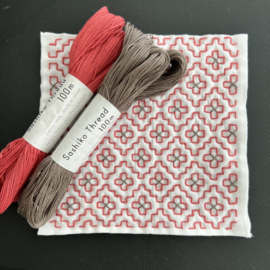 刺し子糸と花角十つなぎの画像