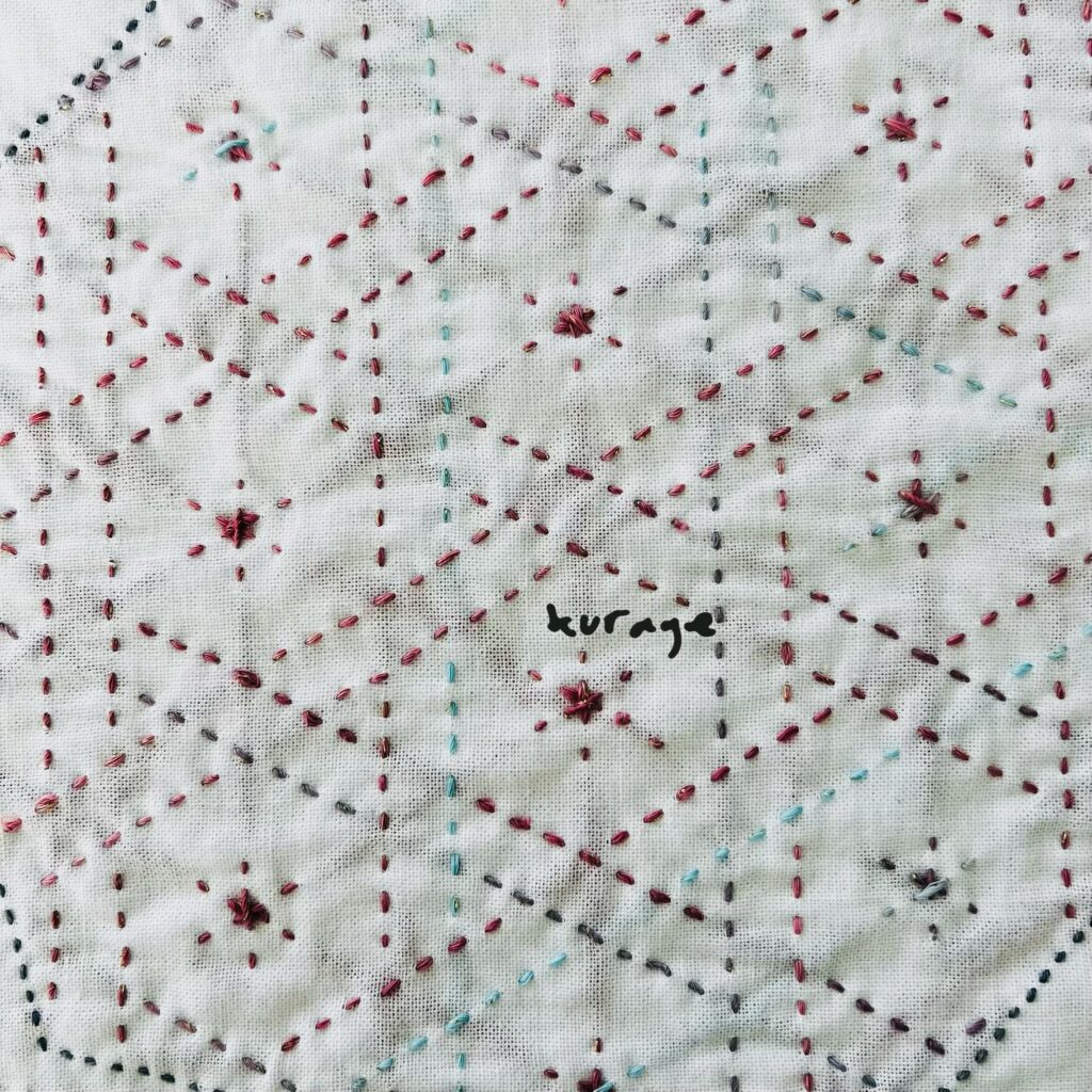 刺し子の籠目花文の裏側の画像